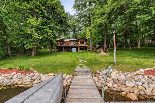 8329 Ruttger Rd, Pequot Lakes, MN, 56472-2464 | Card Image