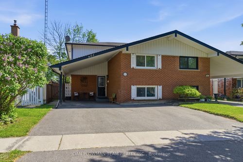 653 Berwick Cres, Oshawa, ON, L1J3E6 | Card Image