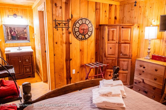 901 Main Rd, House other with 4 bedrooms, 3 bathrooms and null parking in Ruidoso NM | Image 27
