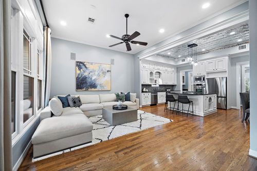 619 E 8th 1/2 St, Houston, TX, 77007-1713 | Card Image