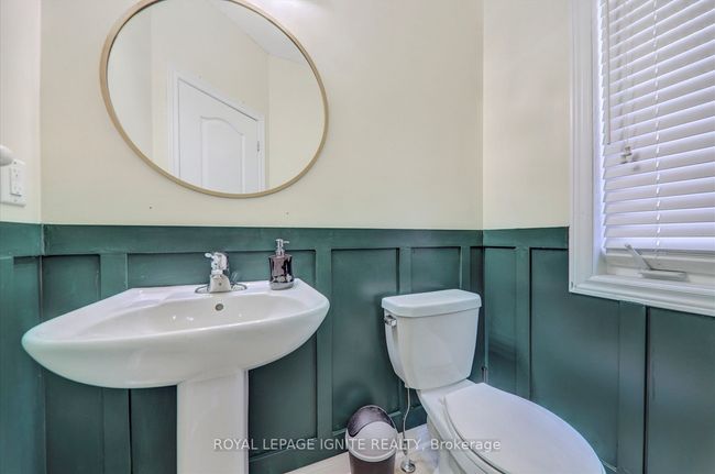 102 Garrardview St, House other with 4 bedrooms, 4 bathrooms and 2 parking in Ajax ON | Image 14