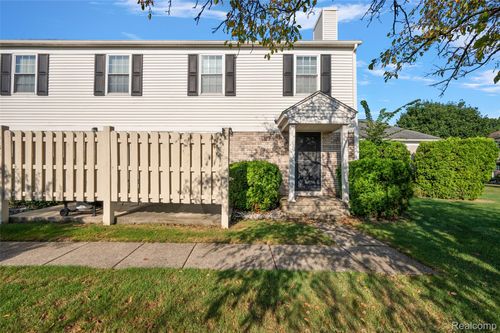 44555 N Bunker Hill Drive, Clinton Charter Township, MI, 48038 | Card Image