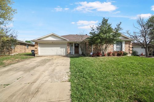 903 Robinwood Court, Arlington, TX, 76017 | Card Image