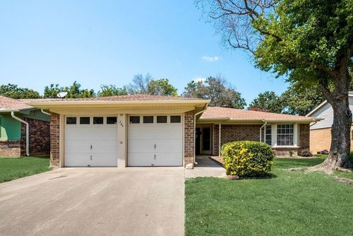705 Morning Glory Ln, Bedford, TX, 76021-2208 | Card Image