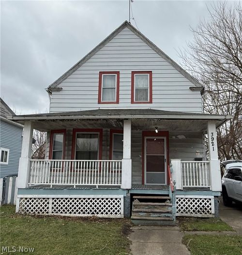 3921 Poe Ave, Cleveland, OH, 44109-2210 | Card Image