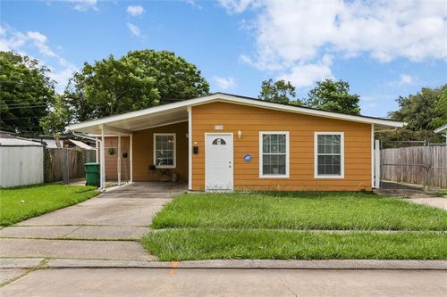 2135 Browning Ln, Terrytown, LA, 70056-2749 | Card Image