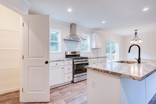 234 E Main St, House other with 3 bedrooms, 2 bathrooms and null parking in Conway NH | Image 5