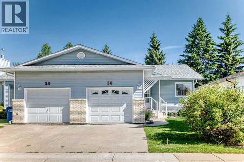 36 Woodside Close Nw, Airdrie, AB, T4B2C8 | Card Image