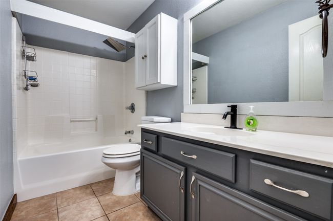 6431 Peak View Ct, House other with 3 bedrooms, 2 bathrooms and null parking in Midlothian TX | Image 20
