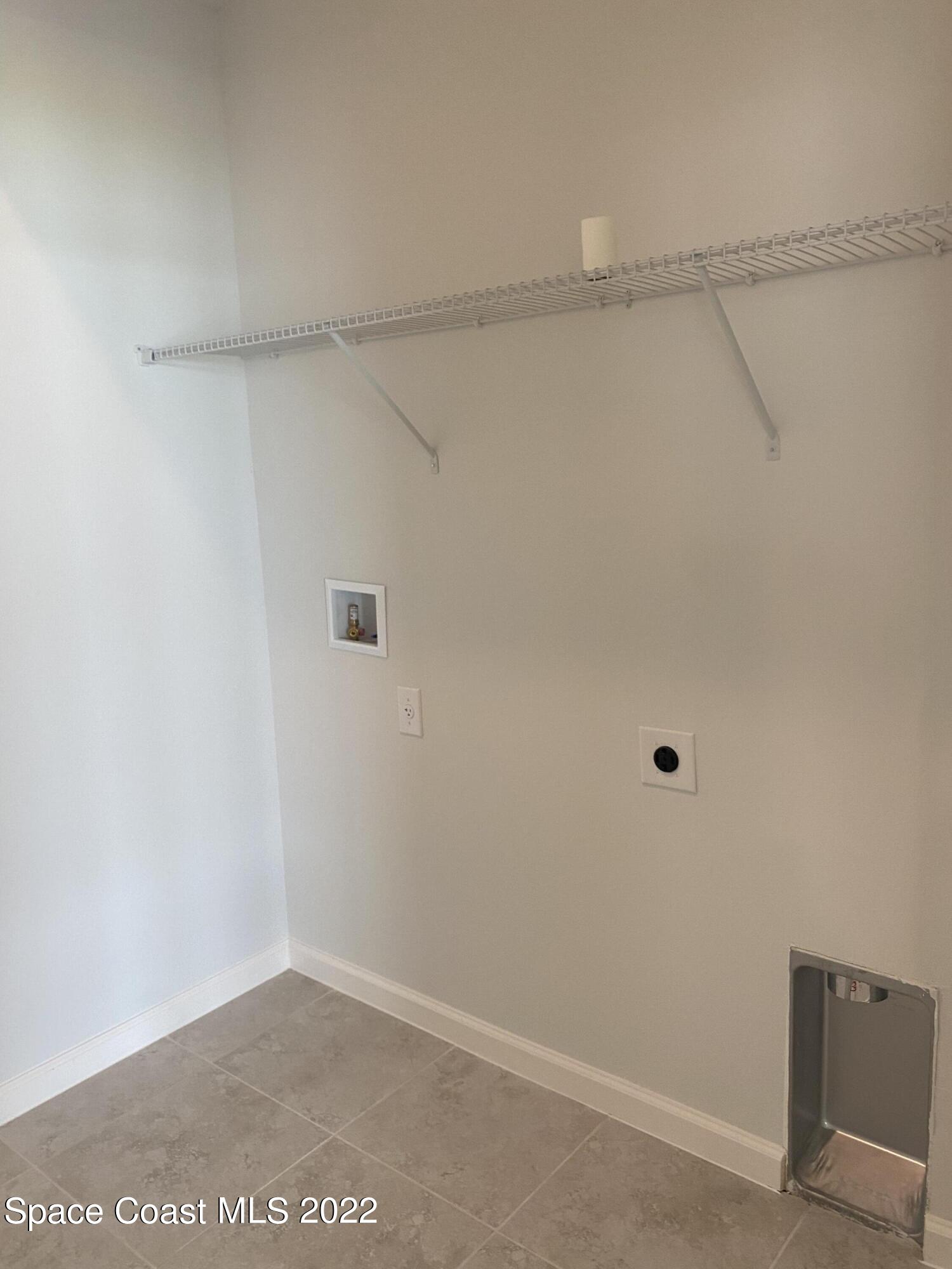 Residential Lease in Palm Bay 4