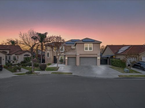 2662 Whitmore Ave, Clovis, CA, 93619-9264 | Card Image