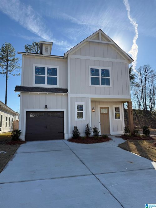 141 Huntley Ridge Dr, PELHAM, AL, 35124-4035 | Card Image