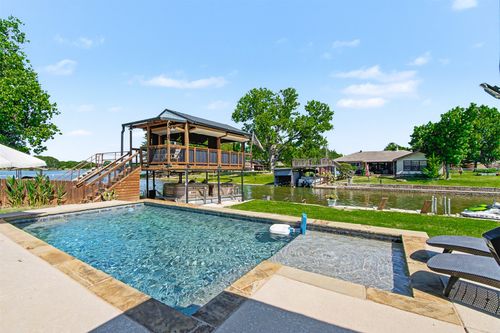 3801 Quail Run, Granbury, TX, 76049-6219 | Card Image