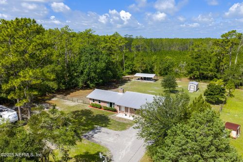 935 Little Pond Rd, Green Cove Springs, FL, 32043-8155 | Card Image
