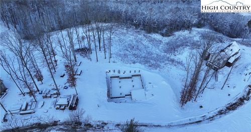 403 Autumn Leaf Way, Crumpler, NC, 28617 | Card Image