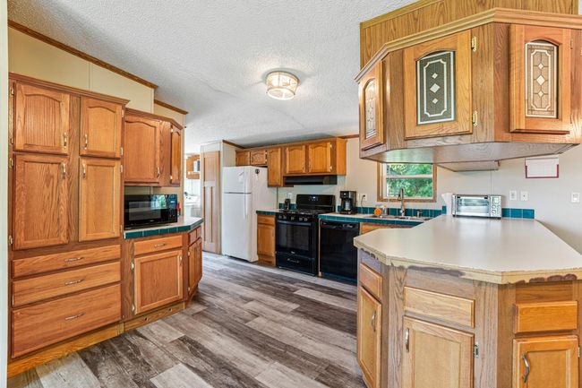 extra cabinet space | Image 9