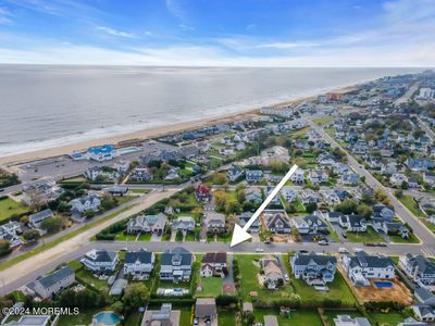 7 Anderson Street, House other with 5 bedrooms, 3 bathrooms and null parking in Monmouth Beach NJ | Image 2