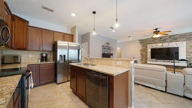 2951 Dickinson Rd, House other with 4 bedrooms, 2 bathrooms and null parking in Jacksonville FL | Image 6