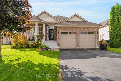 49 Red Pine Cres, Wasaga Beach, ON, L9Z3B2 | Card Image