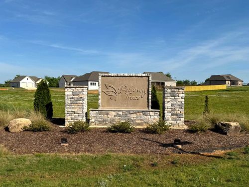 400 Cottontail Trl, Killen, AL, 35645-7869 | Card Image