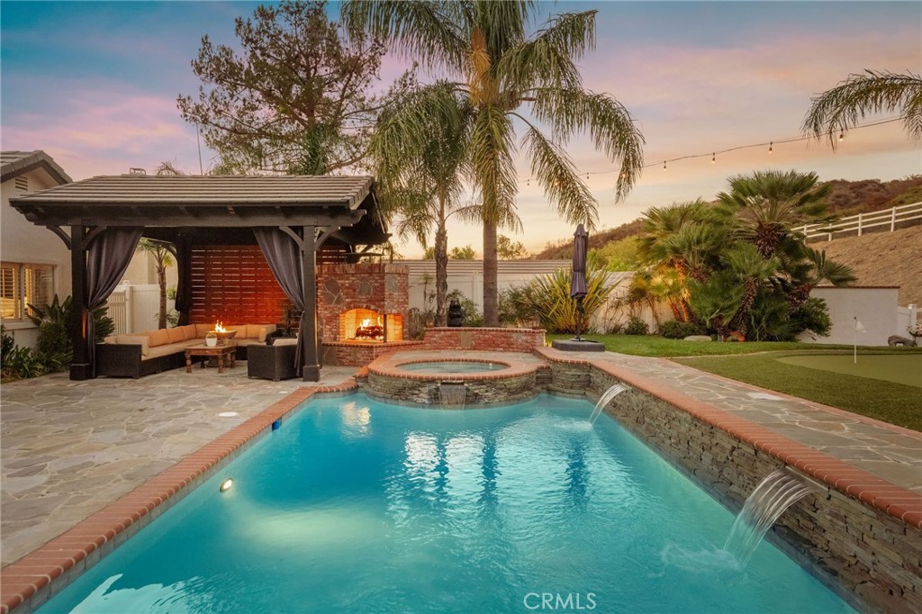 Residential in Canyon Country 4