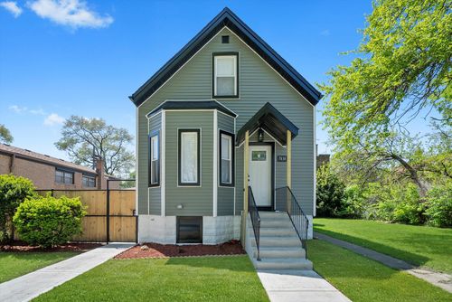 7414 S Aberdeen St, Chicago, IL, 60621-1025 | Card Image