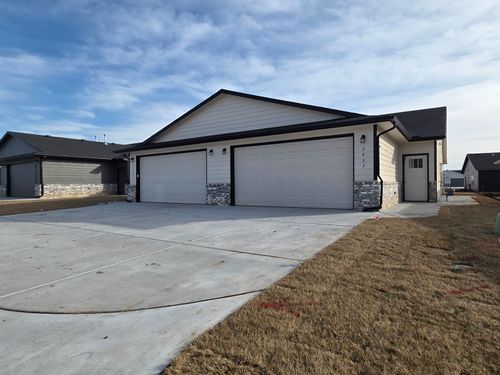 2451 S Wheatland Ct, Wichita, KS, 67235-4142 | Card Image