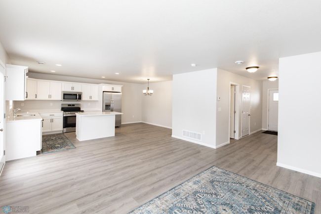 1485 68 Th Ave S, Home with 3 bedrooms, 3 bathrooms and null parking in Fargo ND | Image 8