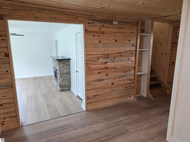 7864 Maple St, House other with 3 bedrooms, 1 bathrooms and null parking in Vanderbilt MI | Image 9