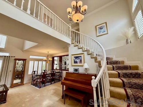 5376 Camino Playa Malaga, San Diego, CA, 92124-4117 | Card Image