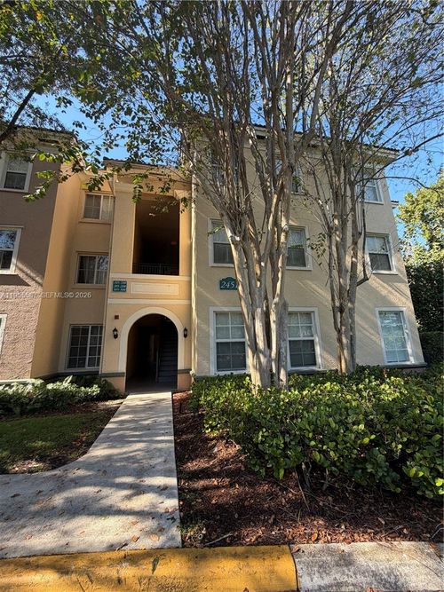 apt-106-2451 Centergate Dr, Miramar, FL, 33025-7294 | Card Image