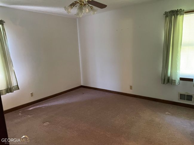 2537 E Atlanta Rd, Home with 3 bedrooms, 2 bathrooms and null parking in stockbridge GA | Image 15