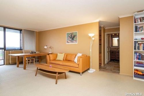 apt-16v-2 Bay Club Dr, Bayside, NY, 11360-2930 | Card Image