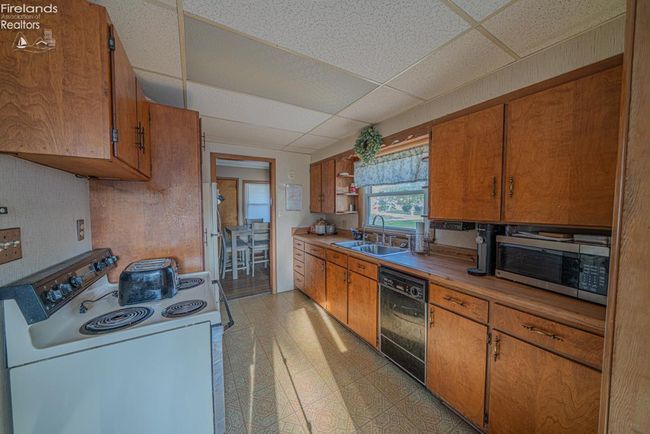 515 Jackson St, House other with 3 bedrooms, 2 bathrooms and 2 parking in Tiffin OH | Image 18