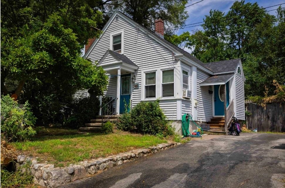 Mcguigan Ave, Manchester, NH 03103