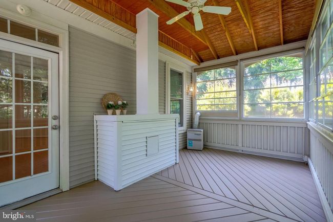 13717 Currant Loop, Townhouse with 3 bedrooms, 3 bathrooms and null parking in GAINESVILLE VA | Image 40