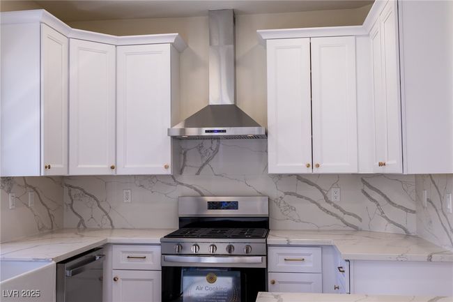 1100 Warm Canyon Way, House other with 3 bedrooms, 2 bathrooms and null parking in Las Vegas NV | Image 14