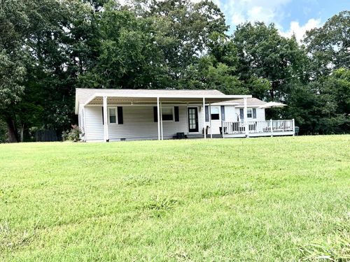 300 Carolyn Rd, Muscle Shoals, AL, 35661-4513 | Card Image