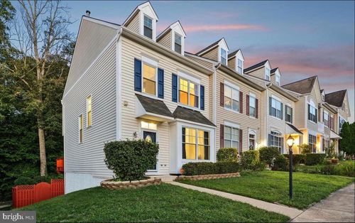3942 Hartlake St, WOODBRIDGE, VA, 22192-7424 | Card Image