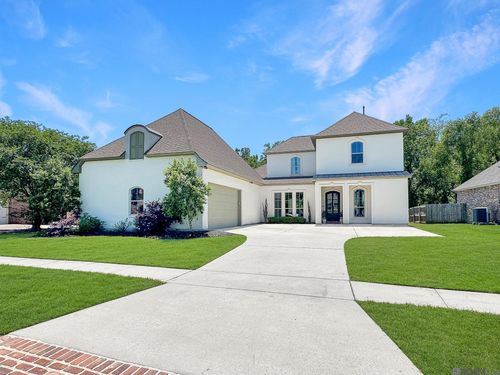 18103 Forest Hills Dr, Prairieville, LA, 70769-3065 | Card Image