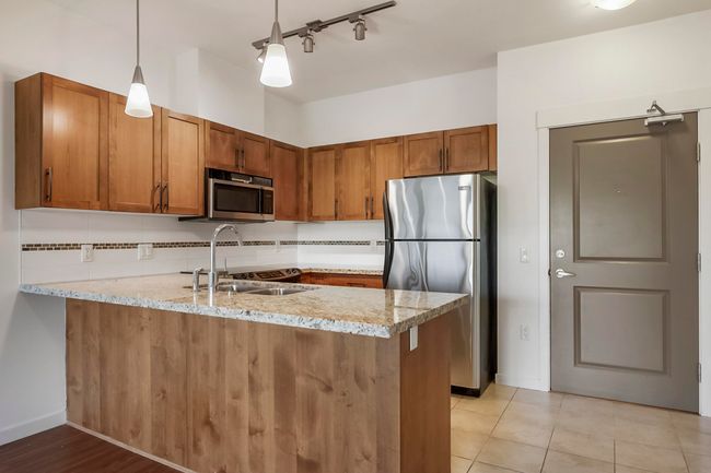 412 - 11950 Harris Rd, Condo with 2 bedrooms, 2 bathrooms and 2 parking in Pitt Meadows BC | Image 7