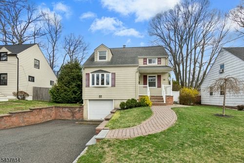 16 Shady Ln, Fanwood, NJ, 07023-1719 | Card Image