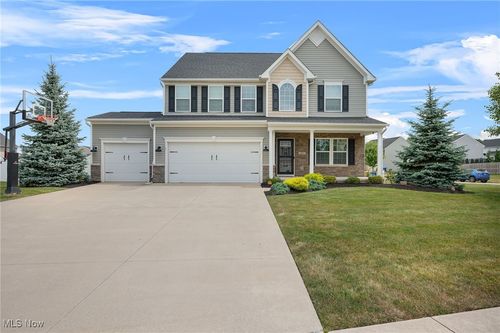 487 N Ashwood Ln, Painesville, OH, 44077-6165 | Card Image