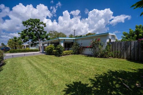 200 E 28th St, Riviera Beach, FL, 33404-2306 | Card Image