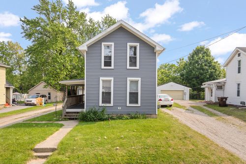657 Oakhill Ave, Jackson, MI, 49201-1028 | Card Image