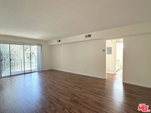 203-711 Orange Grove Ave, South Pasadena, CA, 91030-2430 | Card Image