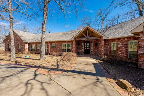 110 Bay Tree Trl, Mabank, TX, 75156-7258 | Card Image