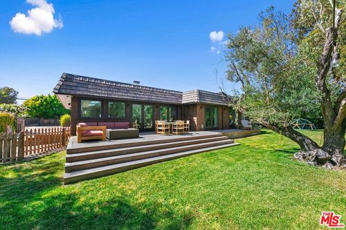 7038 Dume Dr, Malibu, CA, 90265 | Card Image