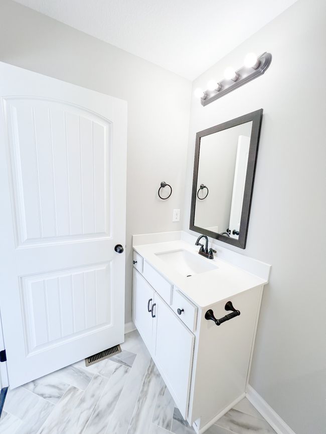E - 2208 Eldos Trace Cir, Condo with 2 bedrooms, 3 bathrooms and 2 parking in Clarksville TN | Image 15