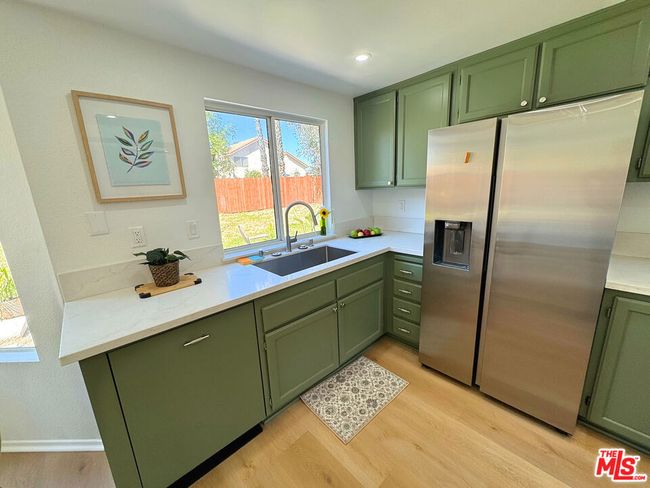 16193 Nippet Ln, House other with 3 bedrooms, 2 bathrooms and 3 parking in Moreno Valley CA | Image 9